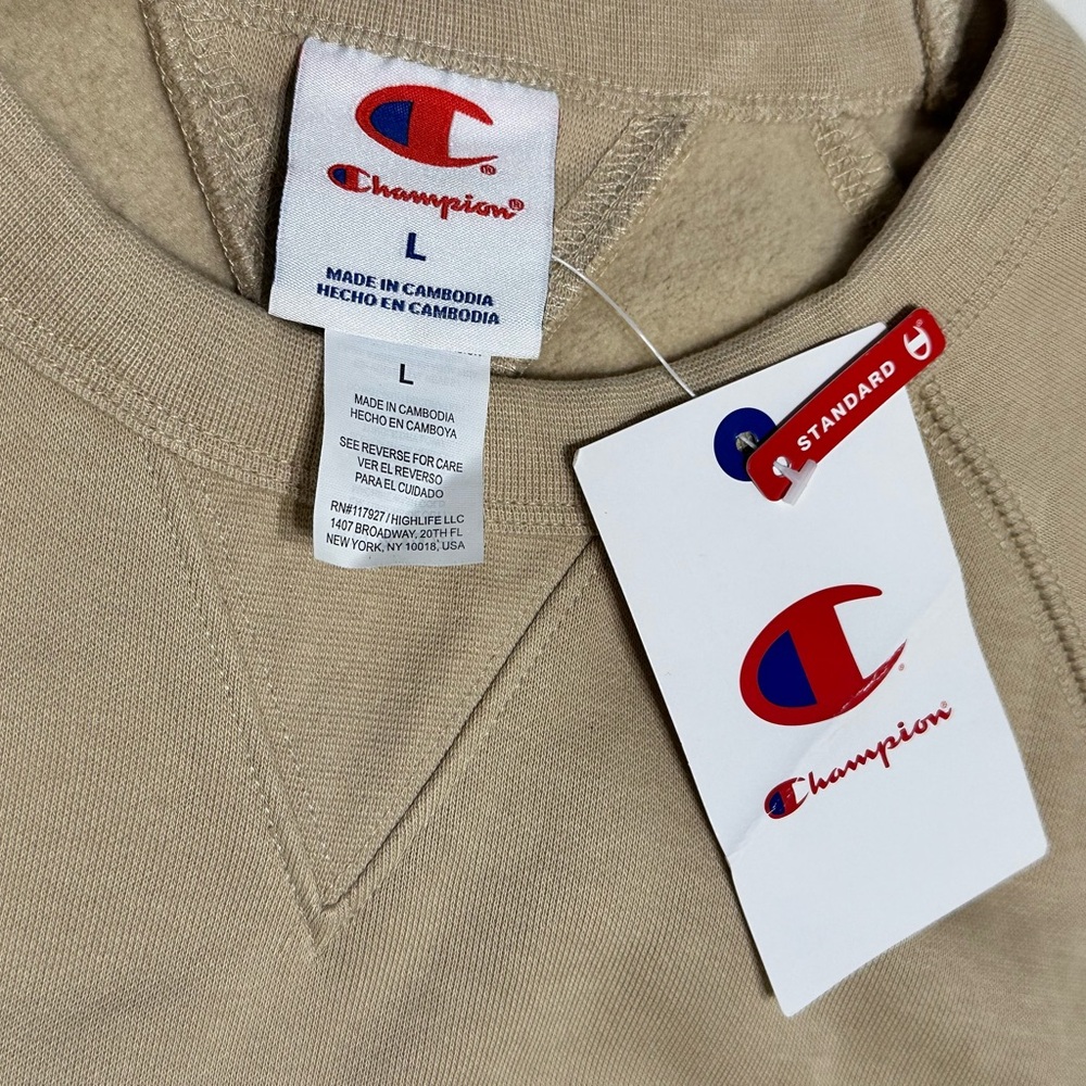 Champion‎ Beige Crewneck Sweater